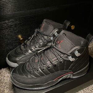 Air Jordan 12 Utility - Size 4M